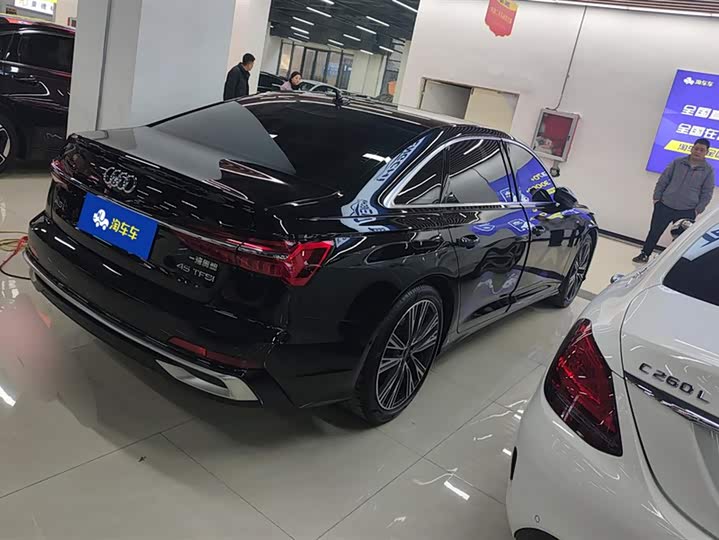 Фото 3 - Audi A6L