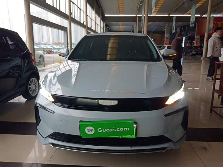 Фото 3 - Geely Emgrand L Hi·P Hybrid