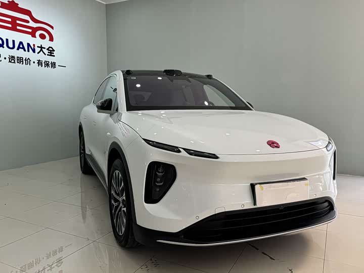 Фото 3 - Nio EC6