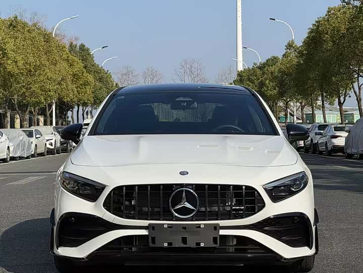 Фото 2 - Mercedes-Benz A-Class AMG