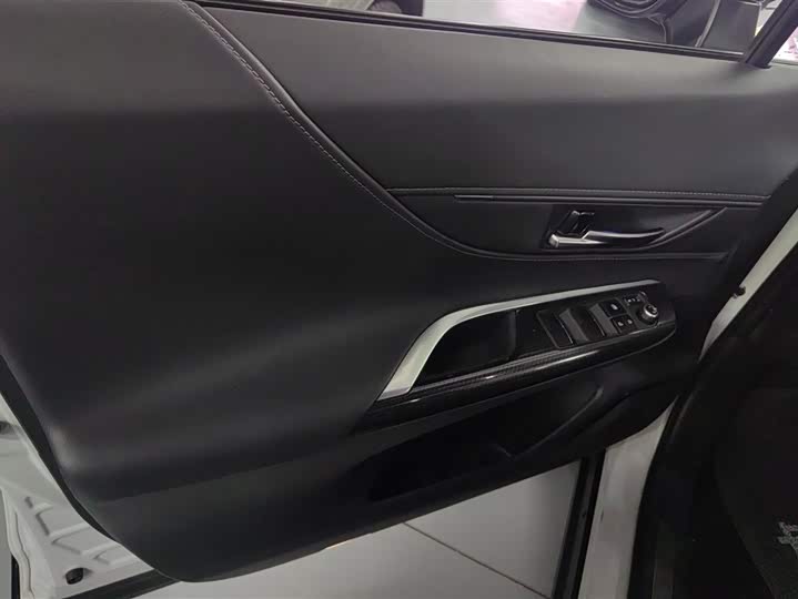 Фото 7 - Toyota Venza