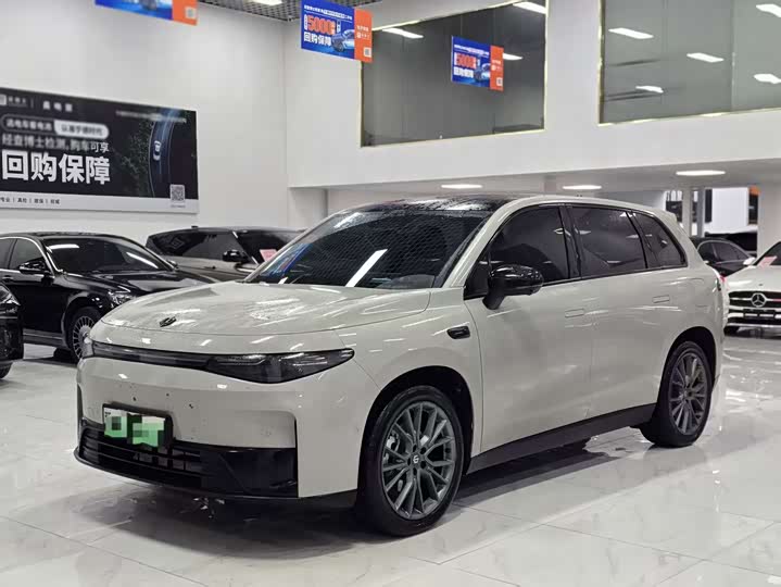 Фото 1 - Leapmotor C10