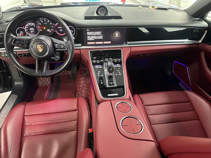 Фото 5 - Porsche Panamera