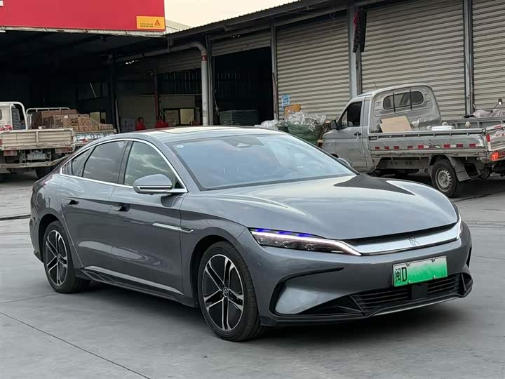 Фото 3 - BYD Han