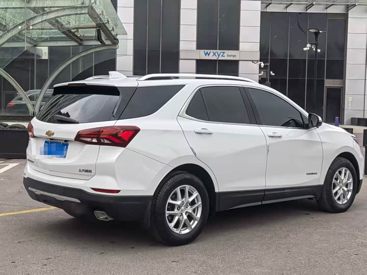 Фото 5 - Chevrolet Equinox