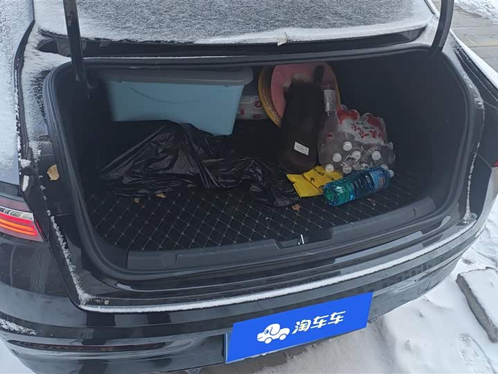 Фото 4 - Geely Preface