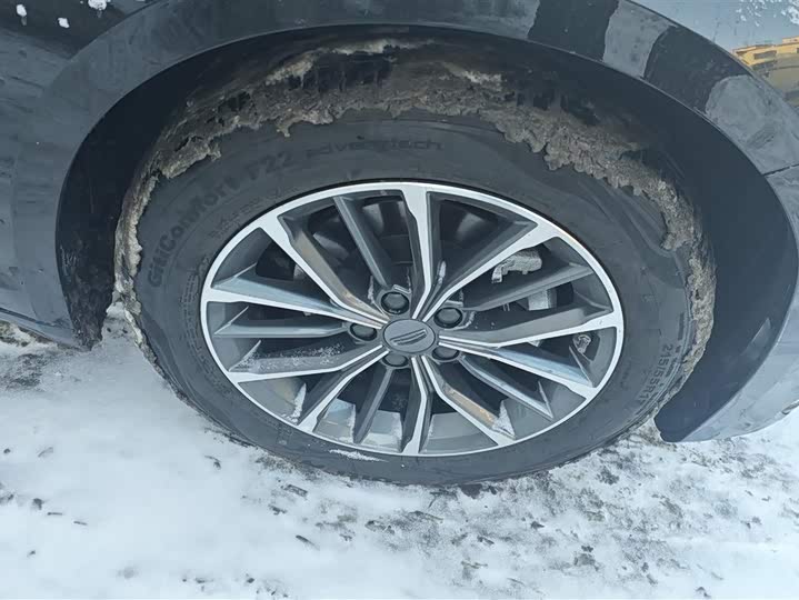 Фото 6 - Geely Preface