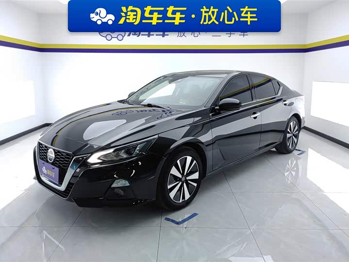 Фото 1 - Nissan Teana