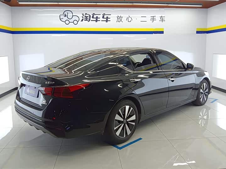 Фото 3 - Nissan Teana