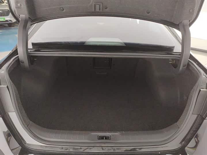 Фото 4 - Nissan Teana