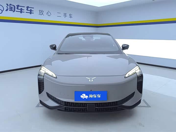 Фото 2 - Hongqi EH7