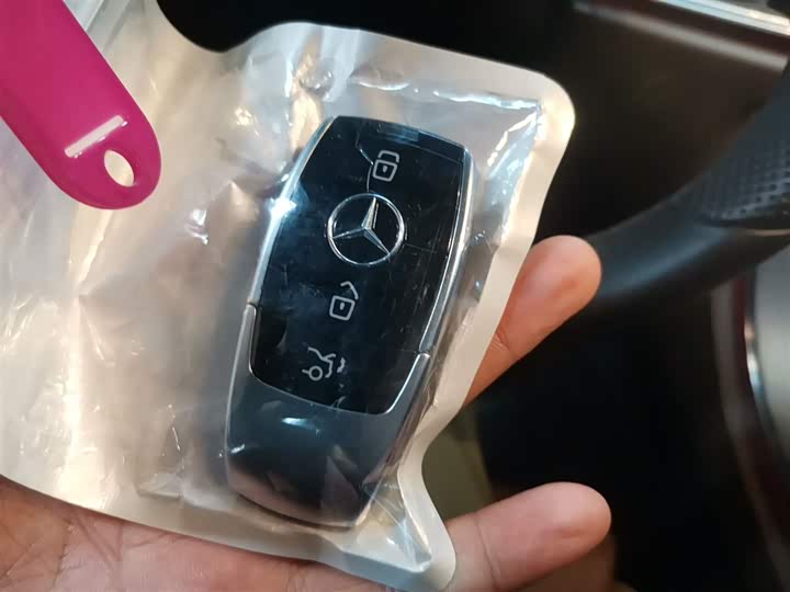 Фото 9 - Mercedes-Benz E-Class Hybrid