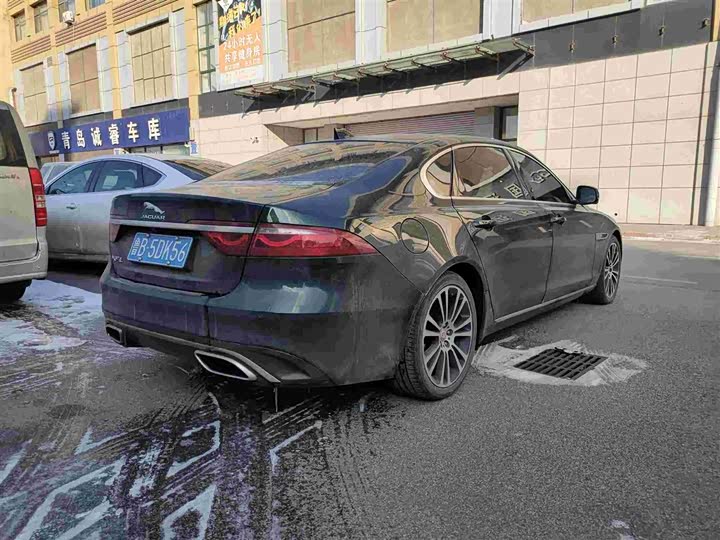 Фото 6 - Jaguar XF L