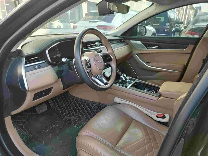 Фото 7 - Jaguar XF L