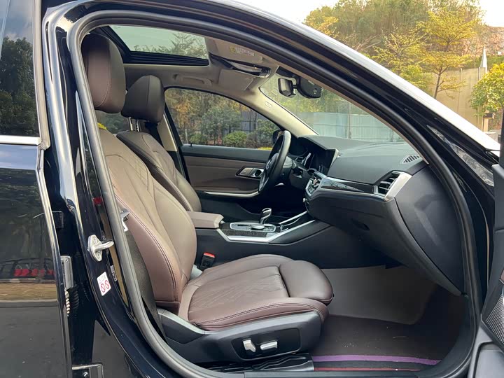 Фото 8 - BMW 3 Series