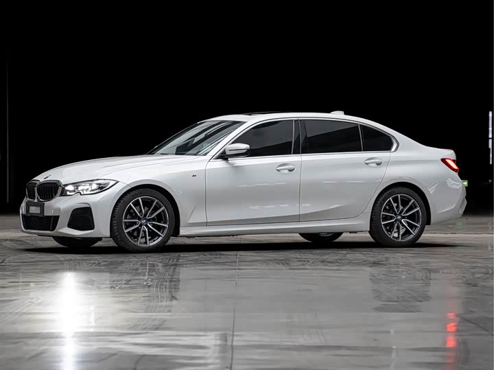 Фото 1 - BMW 3 Series