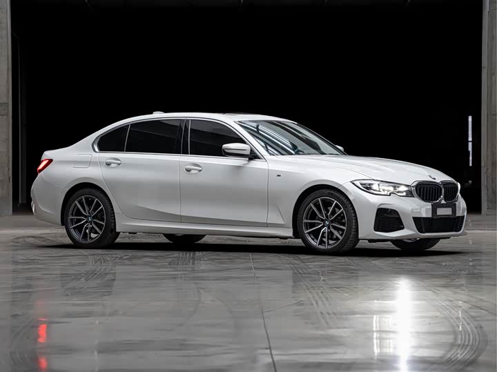 Фото 3 - BMW 3 Series