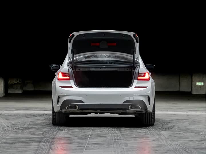 Фото 7 - BMW 3 Series