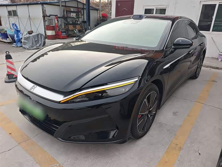 Фото 2 - BYD Han L