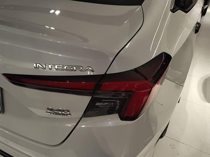 Фото 8 - Honda Integra