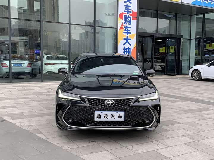 Фото 6 - Toyota Avalon