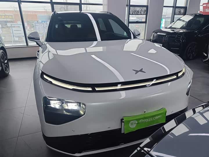 Фото 3 - XPeng G9