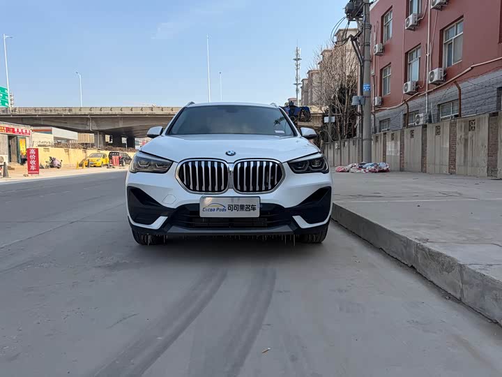 Фото 3 - BMW X1