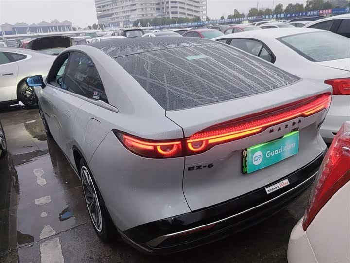 Фото 5 - Mazda EZ-6