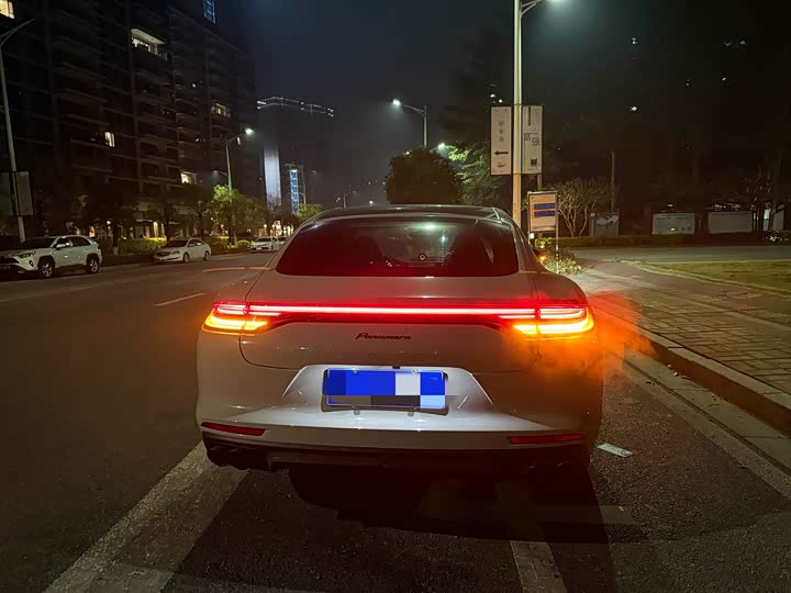 Фото 5 - Porsche Panamera