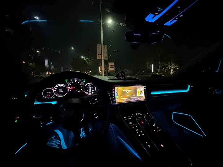 Фото 6 - Porsche Panamera