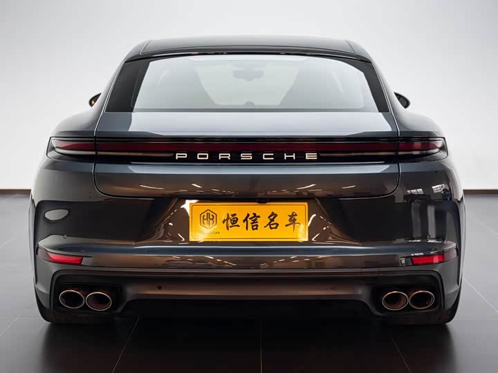 Фото 4 - Porsche Panamera