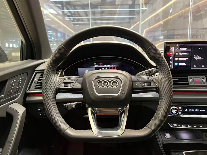 Фото 6 - Audi Q5L Sportback