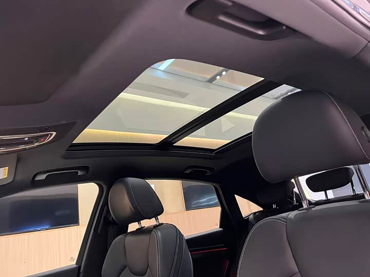 Фото 8 - Audi Q5L Sportback