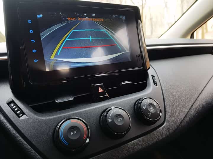 Фото 9 - Toyota Corolla