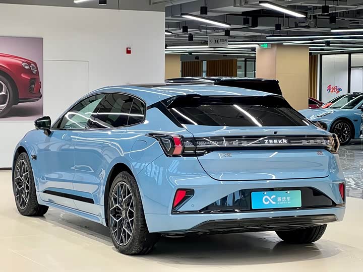 Фото 5 - Zeekr 001