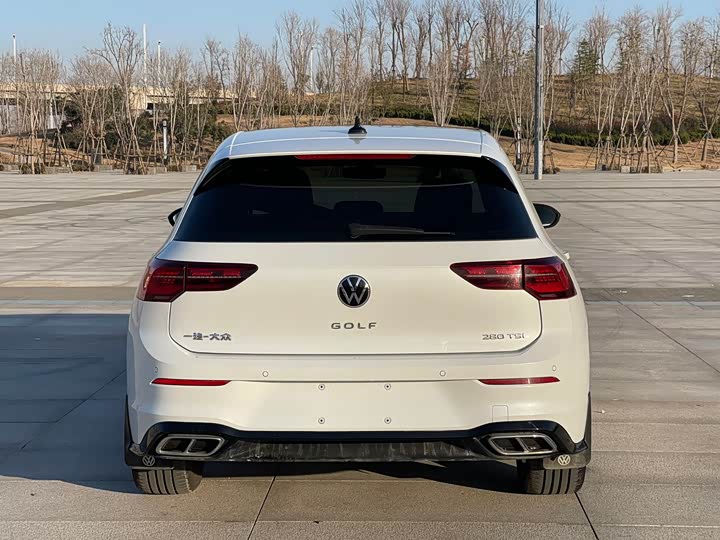 Фото 6 - Volkswagen Golf