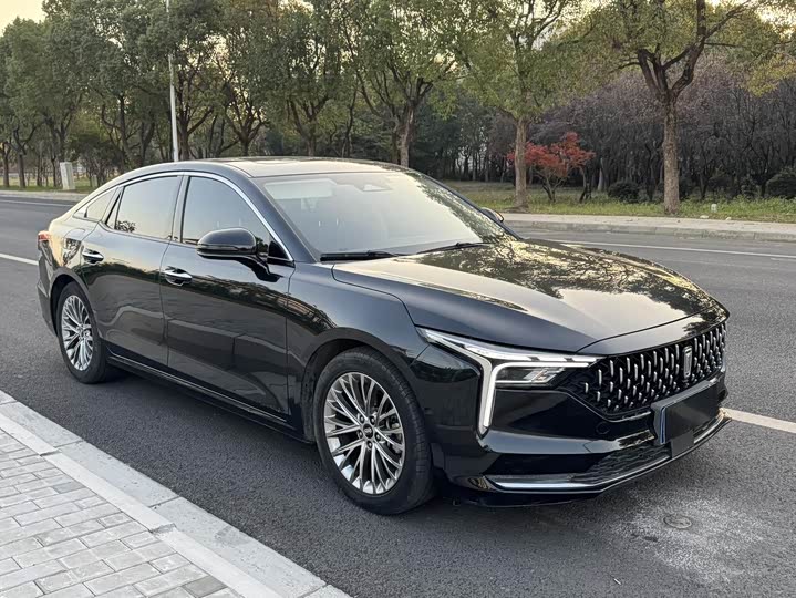 Фото 3 - Bestune B70