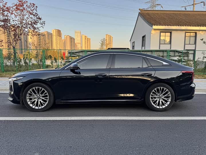 Фото 4 - Bestune B70