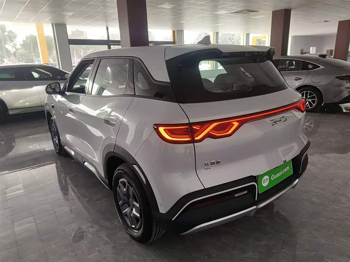 Фото 5 - BYD Yuan Up