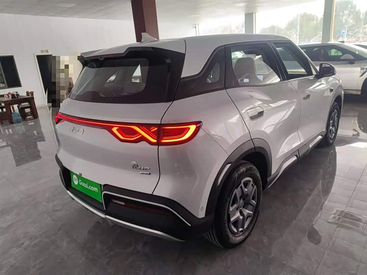 Фото 7 - BYD Yuan Up