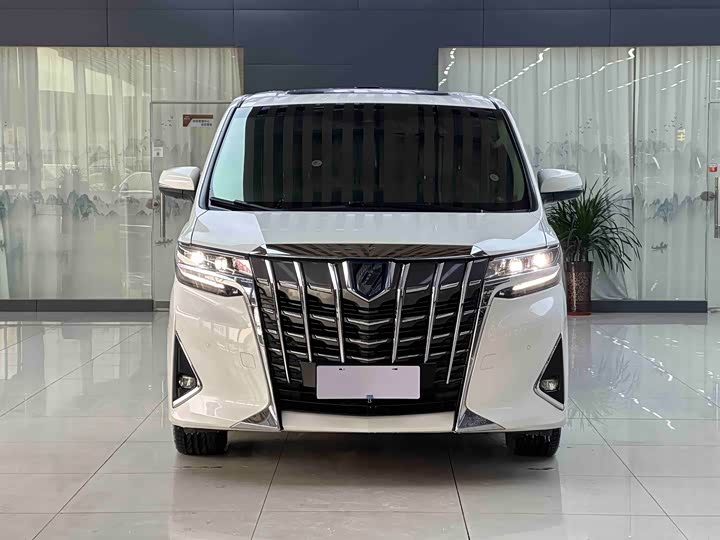 Фото 2 - Toyota Alphard