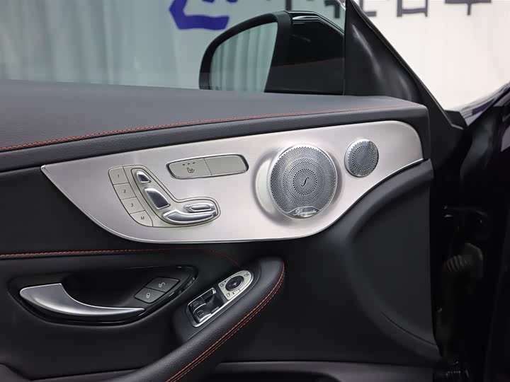 Фото 6 - Mercedes-Benz C-Class AMG