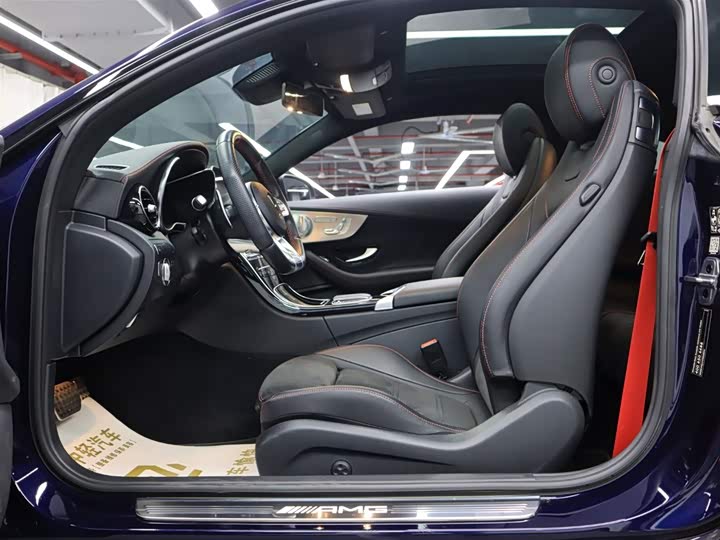 Фото 7 - Mercedes-Benz C-Class AMG