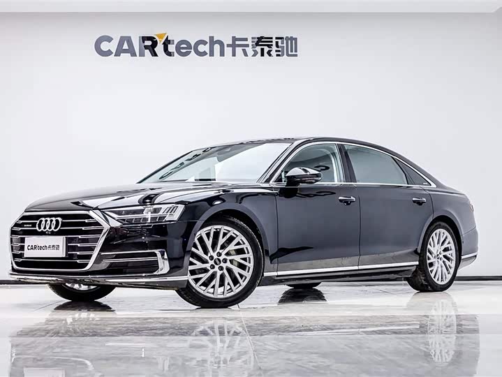 Фото 1 - Audi A8