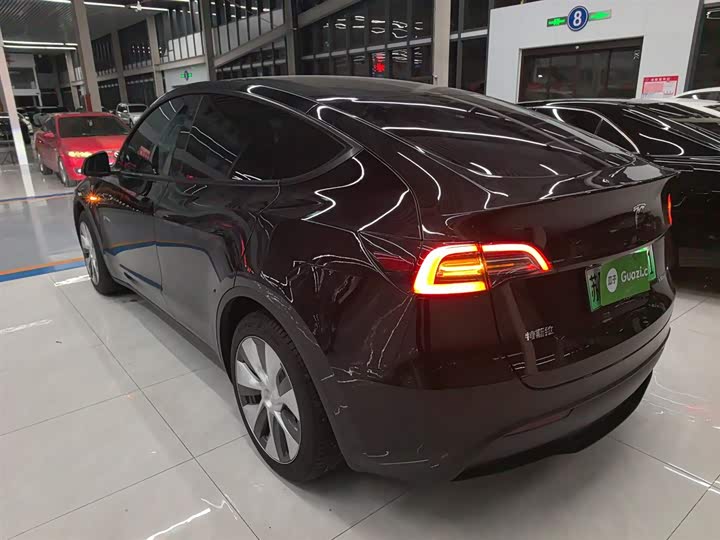 Фото 5 - Tesla Model Y