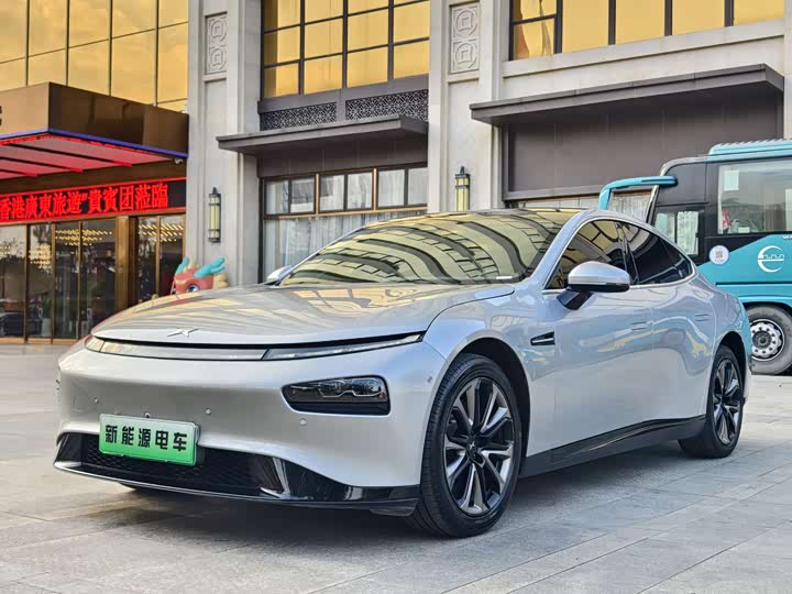 Фото 1 - XPeng P7