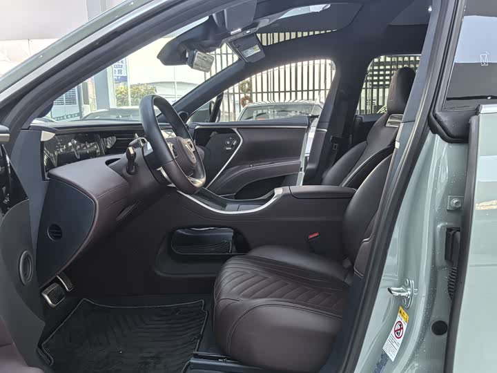 Фото 4 - Avatr 11