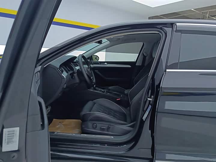 Фото 9 - Volkswagen Magotan GTE Hybrid