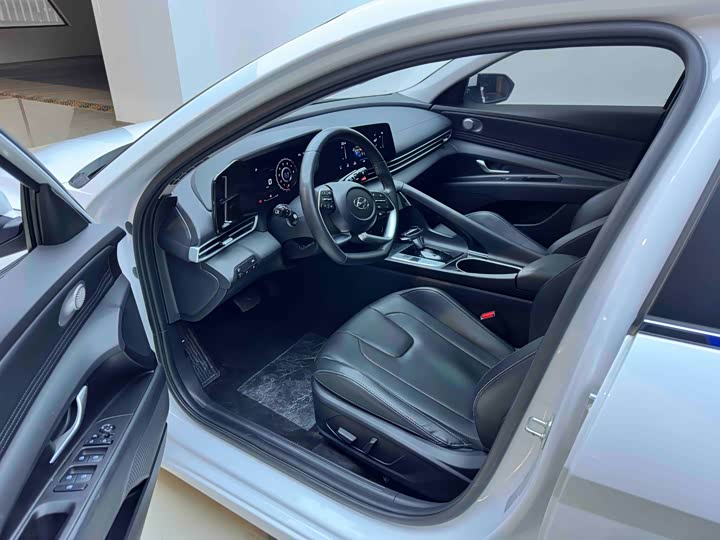 Фото 9 - Hyundai Elantra N line