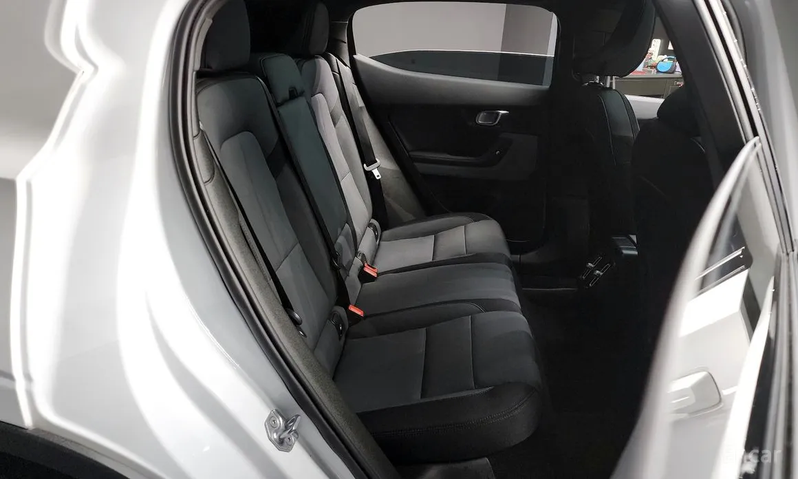 Фото 12 - Polestar 2